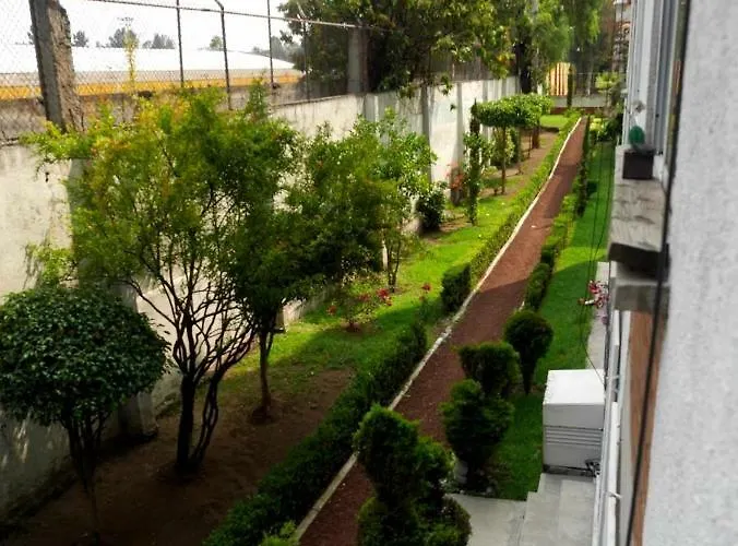 Cerca Del Aeropuerto Pensión México DF
